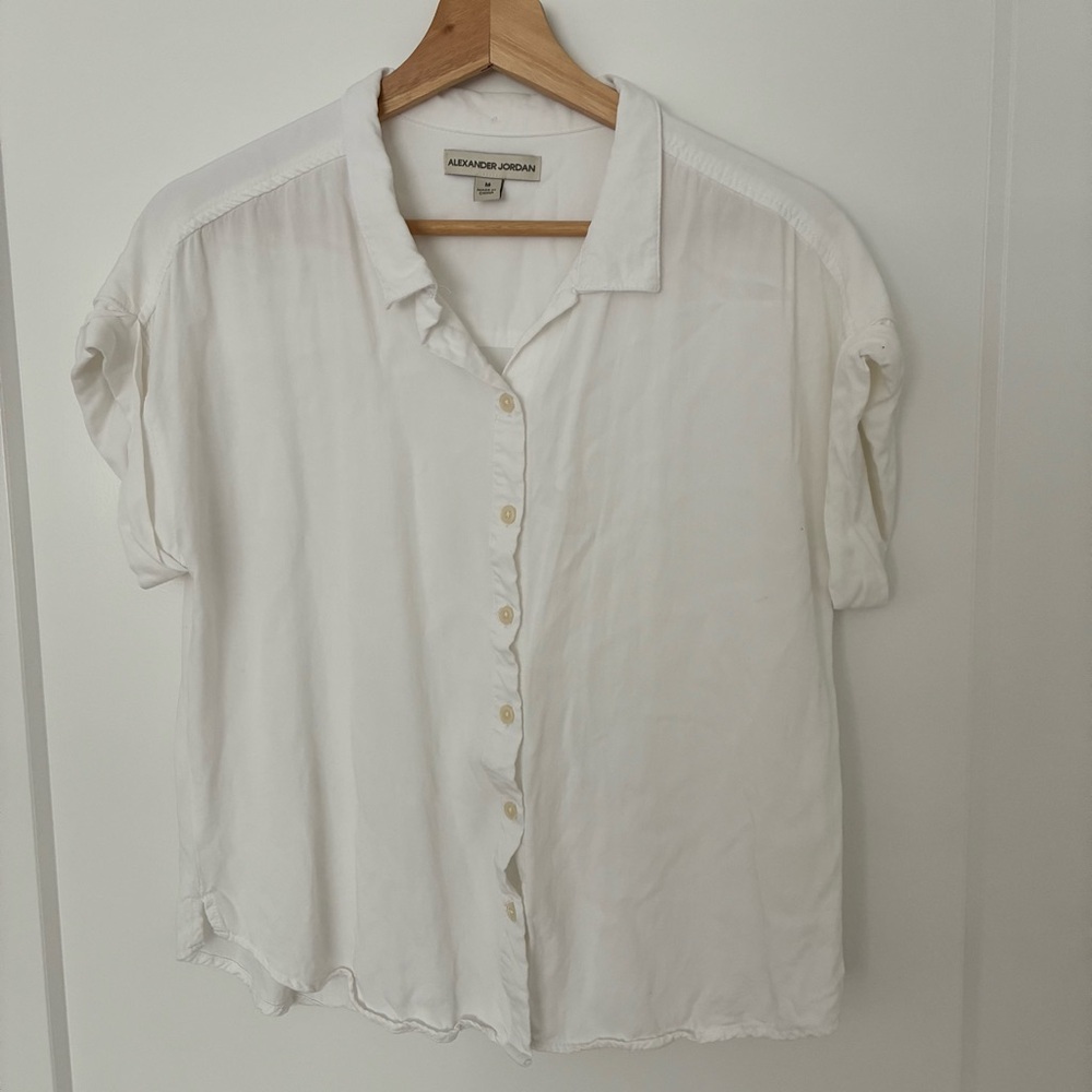 White Boxy Button Down Shirt with Notched Collar small - Picture 2 of 8